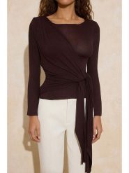 Trendyol Bluzka w kolorze brązowym rozmiar: S. Brązowe bluzki damskie Trendyol, s, bez wzorów, bez kołnierzyka, bez ramiączek. Za 52.99 zł.