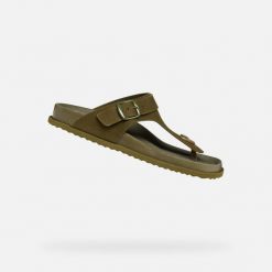 Sandały GEOX D SANDYBETT Zielony. Zielone sandały damskie Geox, bez wzorów, ze skóry, bez obcasa. Za 298.99 zł.
