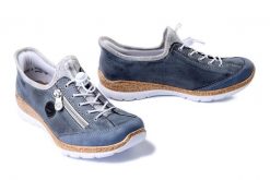 RIEKER N42F2-14 blue, półbuty damskie. Niebieskie półbuty damskie Rieker, bez wzorów, z gumy, bez obcasa. Za 369.90 zł.