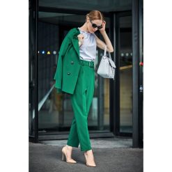 Spodnie z paskiem wysoki stan s124. Zielone spodnie materiałowe damskie Style, bez wzorów, eleganckie, z podwyższonym stanem. Za 139.00 zł.