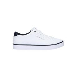 Tenisówki Tommy Hilfiger Model Th Hi Vulc Core Low Leather Ess Kolor Biały. Białe trampki i tenisówki męskie Tommy Hilfiger, bez wzorów, ze skóry, bez zapięcia. Za 420.90 zł.