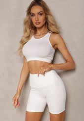 Białe Szorty Kolarki High Waist z Efektem Push Up Pielara. Białe szorty damskie Renee, bez wzorów, eleganckie, z podwyższonym stanem. Za 39.99 zł.