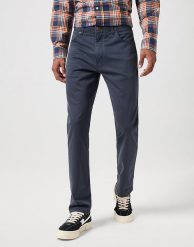 WRANGLER LARSTON MĘSKIE SPODNIE JEANSOWE JEANSY DŻINSY DARK NAVY W18S018200 112350798. Niebieskie jeansy męskie Wrangler. Za 229.99 zł.