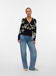 Vero Moda Kardigan w kolorze czarnym rozmiar: S. Czarne kardigany damskie Vero Moda, s, bez wzorów. Za 87.40 zł.