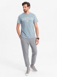 Spodnie dresowe męskie z tkaniny ottoman - szare V5. Szare spodnie dresowe męskie Ombre Clothing, bez wzorów, z bawełny. W wyprzedaży za 39.99 zł.