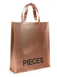 Pieces Torebka w kolorze złotym rozmiar: onesize. Żółte torebki klasyczne damskie Pieces, bez wzorów, z materiału, bez dodatków. Za 26.31 zł.