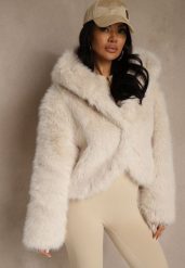 Beżowa Kurtka Futro z Nieodpinanym Kapturem Zetera. Brązowe kurtki damskie Renee, l, bez wzorów, z futra. Za 259.99 zł.