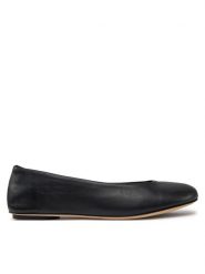 Weekend Max Mara Baleriny 2515521074600 Czarny. Czarne baleriny damskie Weekend Max Mara, bez wzorów, ze skóry, bez obcasa. Za 969.99 zł.