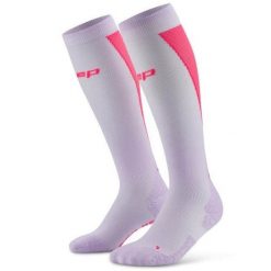 Damskie długie skarpety kompresyjne sportowe Core Ultralight CEP. Czerwone skarpetki damskie CEP, bez wzorów, z elastanu. Za 229.00 zł.