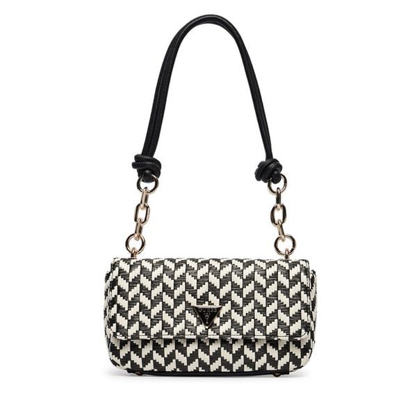 Torebka Guess. Czarne torebki klasyczne damskie Guess, z aplikacjami, bez dodatków. Za 639.99 zł.