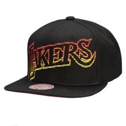Czapka z daszkiem Mitchell & Ness NBA Lakers Hardwood Classics 6HSSMM20017. Czarne czapki męskie Mitchell & Ness, bez wzorów, sportowe. Za 99.00 zł.