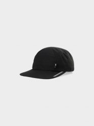 4F Czapka do biegania uniseks - czarna S/M. Czarne czapki z daszkiem damskie 4f, bez wzorów, z dzianiny. W wyprzedaży za 39.99 zł.