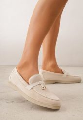 Beżowe Mokasyny VICES z Imitacji Zamszu z Wkładką ze Skóry Naturalnej Dispova. Brązowe mokasyny damskie Renee, z jeansu. Za 89.99 zł.