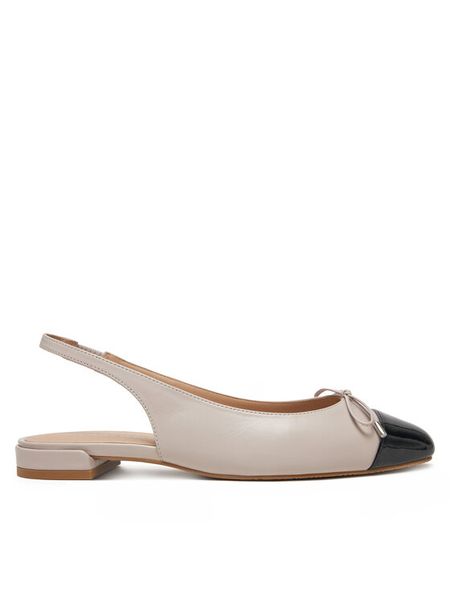 Stuart Weitzman Czółenka Sleek Bow SJ075 Beżowy. Brązowe czółenka damskie Stuart Weitzman, bez wzorów, ze skóry, bez obcasa. Za 809.99 zł.