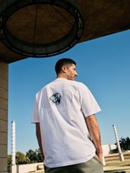 4F T-shirt oversize z bawełny organicznej męski 4F x Robert Lewandowski XL. Białe t-shirty męskie 4f, m, bez wzorów, z bawełny, bez kołnierzyka. W wyprzedaży za 79.99 zł.