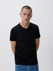 T-shirt slim z dodatkiem lyocellu - czarny. Czarne t-shirty męskie Reserved, l, bez wzorów, z bawełny, bez kołnierzyka. W wyprzedaży za 39.99 zł.