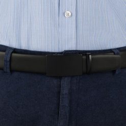 Pasek męski skórzany 3,5 cm klamra automatyczna Beltimore czarny 02-559 : Kolory - czarny, Rozmiar pasków - r.105-120 cm. Czarne paski męskie bez wzorów, ze skóry, wizytowe. Za 64.99 zł.