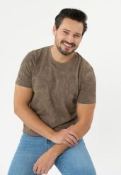 T-shirt z letnim motywem TM-LEFTY. Żółte t-shirty męskie Volcano, na lato, l, bez wzorów, z bawełny, bez kołnierzyka. Za 69.99 zł.