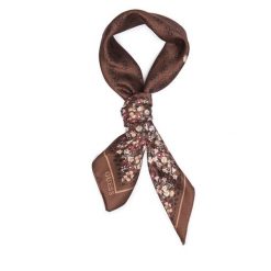 Apaszka Guess. Brązowe apaszki damskie Guess, z aplikacjami. Za 154.99 zł.