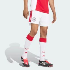 Spodenki domowe Ajax Amsterdam 26/27. Białe szorty męskie Adidas, l, z materiału, do piłki nożnej. Za 199.00 zł.