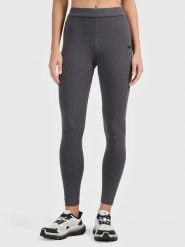 LEGGINSY DAMSKIE 4F DŁUGIE SPORTOWE KOLOR SZARY. Szare legginsy sportowe damskie 4f, xs, bez wzorów, z bawełny, na fitness i siłownię. Za 79.99 zł.