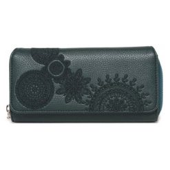Desigual portfel damski ciemnozielony Maria Dark Amber. Zielone portfele damskie Desigual, bez wzorów. W wyprzedaży za 212.00 zł.