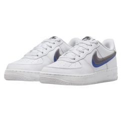 Damskie Skórzane Buty Sportowe Air Force 1 Swoosh. Białe buty sportowe na co dzień damskie Nike, bez wzorów. Za 633.99 zł.