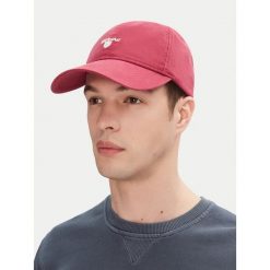 Czapka z daszkiem Barbour. Czerwone czapki męskie Barbour, bez wzorów. Za 99.99 zł.