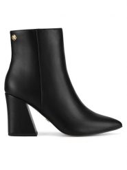 Nine West Botki CEO-AIDA-01 Czarny. Czarne botki damskie Nine West, z materiału, bez obcasa, na słupku, bez zapięcia. Za 279.99 zł.