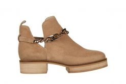 Botki Bayla-159 4227 001-P Beż Welur 159030, Skóra naturalna - 37. Brązowe botki damskie Bayla, na lato, ze skóry, bez obcasa, bez zapięcia. W wyprzedaży za 179.10 zł.
