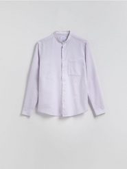 Koszula slim fit ze stójką - lawendowy. Fioletowe koszule męskie Reserved, l, bez wzorów, z bawełny, bez kołnierzyka, bez ramiączek. W wyprzedaży za 89.99 zł.