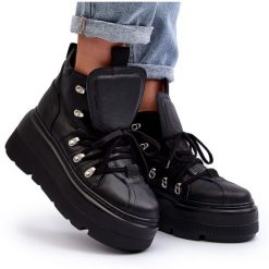 Zazoo 3416 Skórzane Damskie Buty Sportowe Czarne. Czarne buty sportowe na co dzień damskie bez wzorów, ze skóry. Za 655.83 zł.