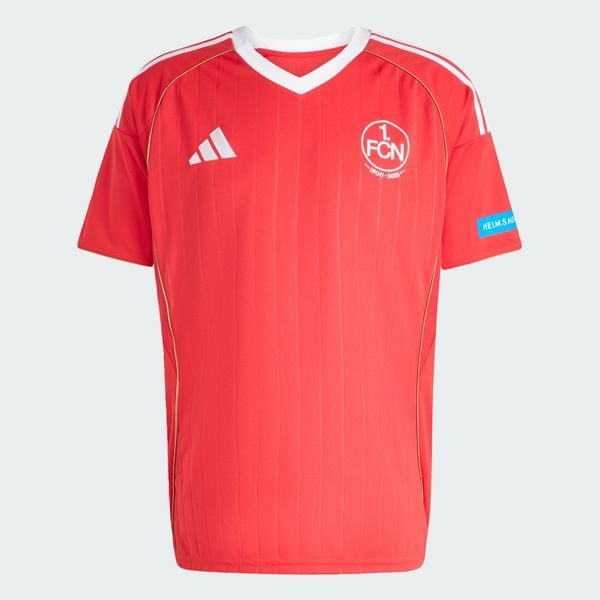 Koszulka 1. FC Nürnberg (z krótkim rękawem). Czerwone t-shirty sportowe męskie Adidas, xs, z materiału, bez ramiączek, do piłki nożnej. Za 439.00 zł.