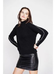 C& Jo Sweter w kolorze czarnym rozmiar: 42. Czarne golfy damskie C& Jo, ze splotem, bez kołnierzyka. Za 113.95 zł.