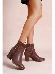 Foreverfolie Botki w kolorze brązowym rozmiar: 40. Brązowe botki damskie Foreverfolie, eleganckie, bez obcasa, bez zapięcia. Za 130.99 zł.