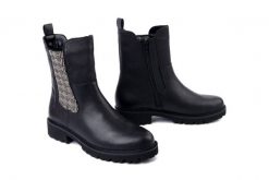 RIEKER REMONTE D8694-03 black combination, botki damskie. Czarne botki damskie Rieker Remonte, z polaru, bez obcasa, na obcasie, bez zapięcia. Za 449.90 zł.