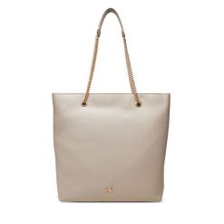 Torebka Calvin Klein. Brązowe torebki klasyczne damskie CALVIN KLEIN, bez wzorów, bez dodatków. Za 389.99 zł.