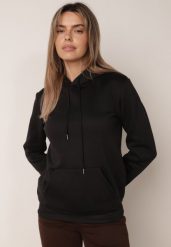 Czarna Bluza z Troczkami i Kapturem Sondos. Czarne bluzy sportowe damskie Born2be, l, z polaru. Za 59.99 zł.
