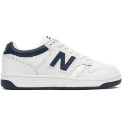 Buty sportowe New Balance GSB480WN białe. Białe buty sportowe na co dzień damskie bez wzorów, ze skóry. Za 361.45 zł.
