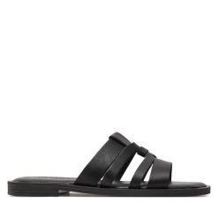 Klapki Tamaris. Czarne klapki damskie Tamaris, bez wzorów, bez obcasa. Za 249.99 zł.
