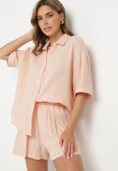 Różowy Bawełniany Komplet Luźna Koszula z Haftem i Szorty Caltebis. Czerwone koszule damskie Born2be, z aplikacjami, z bawełny, eleganckie. Za 54.99 zł.