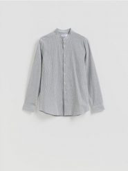 Koszula slim ze stójką - czarny. Czarne koszule męskie Reserved, l, bez wzorów, z bawełny, bez kołnierzyka, bez ramiączek. Za 129.99 zł.