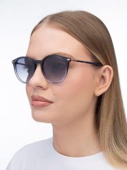 Carolina Herrera Damskie okulary przeciwsłoneczne w kolorze granatowo-fioletowym rozmiar: 52. Niebieskie okulary przeciwsłoneczne damskie carolina herrera. Za 342.60 zł.