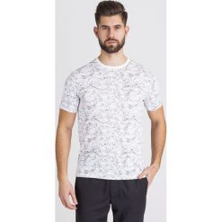 T-SHIRT Armani Exchange. Czarne t-shirty męskie Armani Exchange, l, bez wzorów, z bawełny, bez kołnierzyka. Za 107.40 zł.