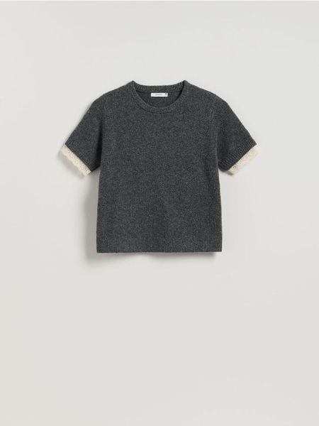 Sweter z krótkim rękawem - szary. Szare swetry klasyczne damskie Reserved, l, z dzianiny, bez kołnierzyka. Za 119.99 zł.