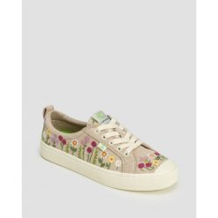 Trampki zamszowe Cariuma OCA Low Rose Suede Embroidered Flowers. Brązowe trampki i tenisówki męskie CARIUMA, bez wzorów, z zamszu, bez zapięcia. Za 659.99 zł.