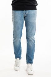 Takeshy Kurosawa Jeansy "Essential" | 83349 | Essential | Mężczyzna | Niebieski. Niebieskie jeansy męskie Takeshy Kurosawa. W wyprzedaży za 489.00 zł.
