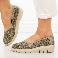 Beżowe multi ażurowe skórzane półbuty damskie Filippo Dp7694/26. Brązowe półbuty damskie Filippo, w ażurowe wzory, z jeansu, casualowe, bez obcasa. Za 219.00 zł.