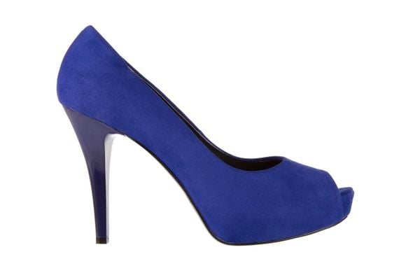 Szpilki Bayla-056 1184-717 Granat, Skóra naturalna - 36. Niebieskie szpilki Bayla, bez wzorów, z materiału, bez obcasa. W wyprzedaży za 99.00 zł.