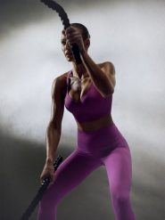 4F Biustonosz treningowy z wysokim wsparciem damski - różowy S. Czerwone biustonosze sportowe damskie 4f, bez wzorów, z gumy. Za 179.99 zł.